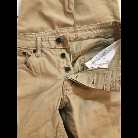 Levi’s jeans in Used Condition, please see pictures for description - Picture 6 of 7